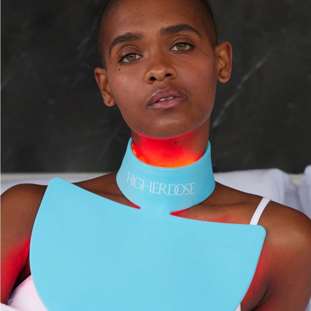 HigherDOSE Red Light Neck Enhancer - Picture 2 of 4